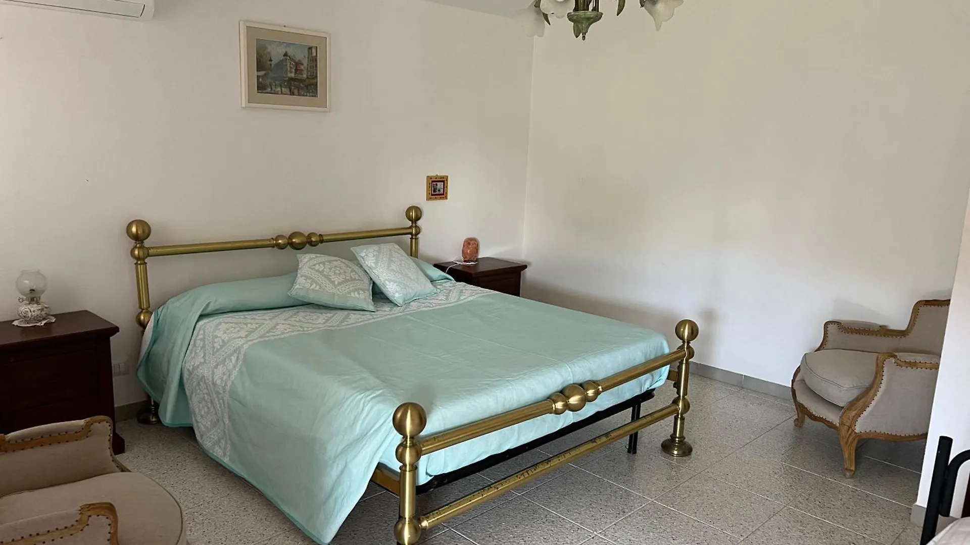 別荘 ソルソ Casa Casteddinaヴィラ イタリア